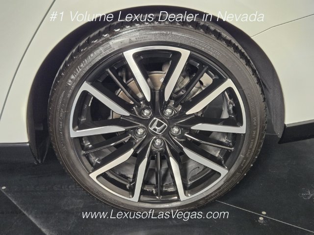 Used 2023 Honda Accord Touring image 11