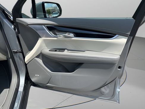 New 2025 Cadillac XT6 Premium Luxury w/ Technology Package image 11