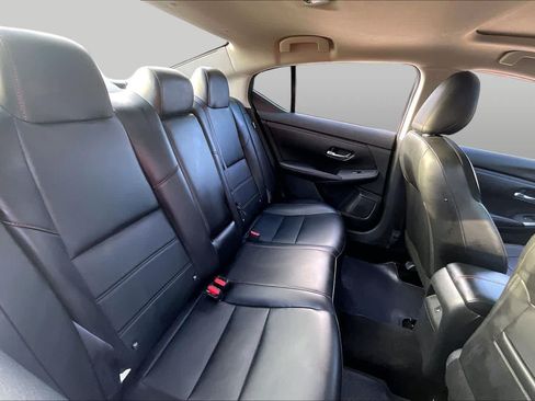 Used 2024 Nissan Sentra SR w/ SR Premium Package FWD image 20