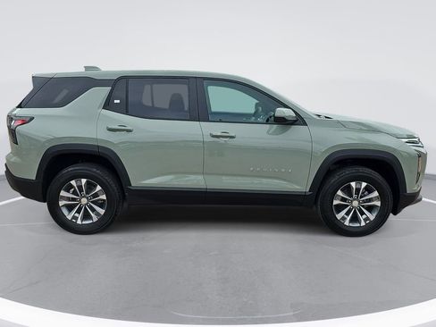 New 2026 Chevrolet Equinox LT FWD image 2