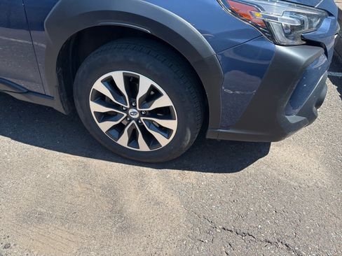 Used 2023 Subaru Outback Limited AWD/4WD image 5