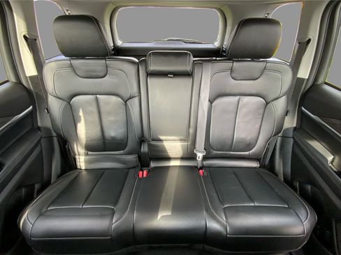 Used 2023 Jeep Grand Cherokee Limited image 14