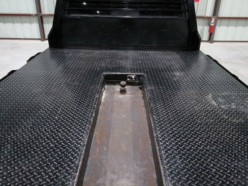 Used 2022 RAM 3500 Tradesman AWD/4WD image 9