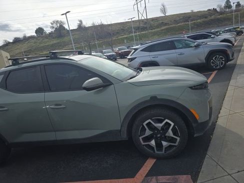 Used 2023 Hyundai Santa Cruz Limited image 7