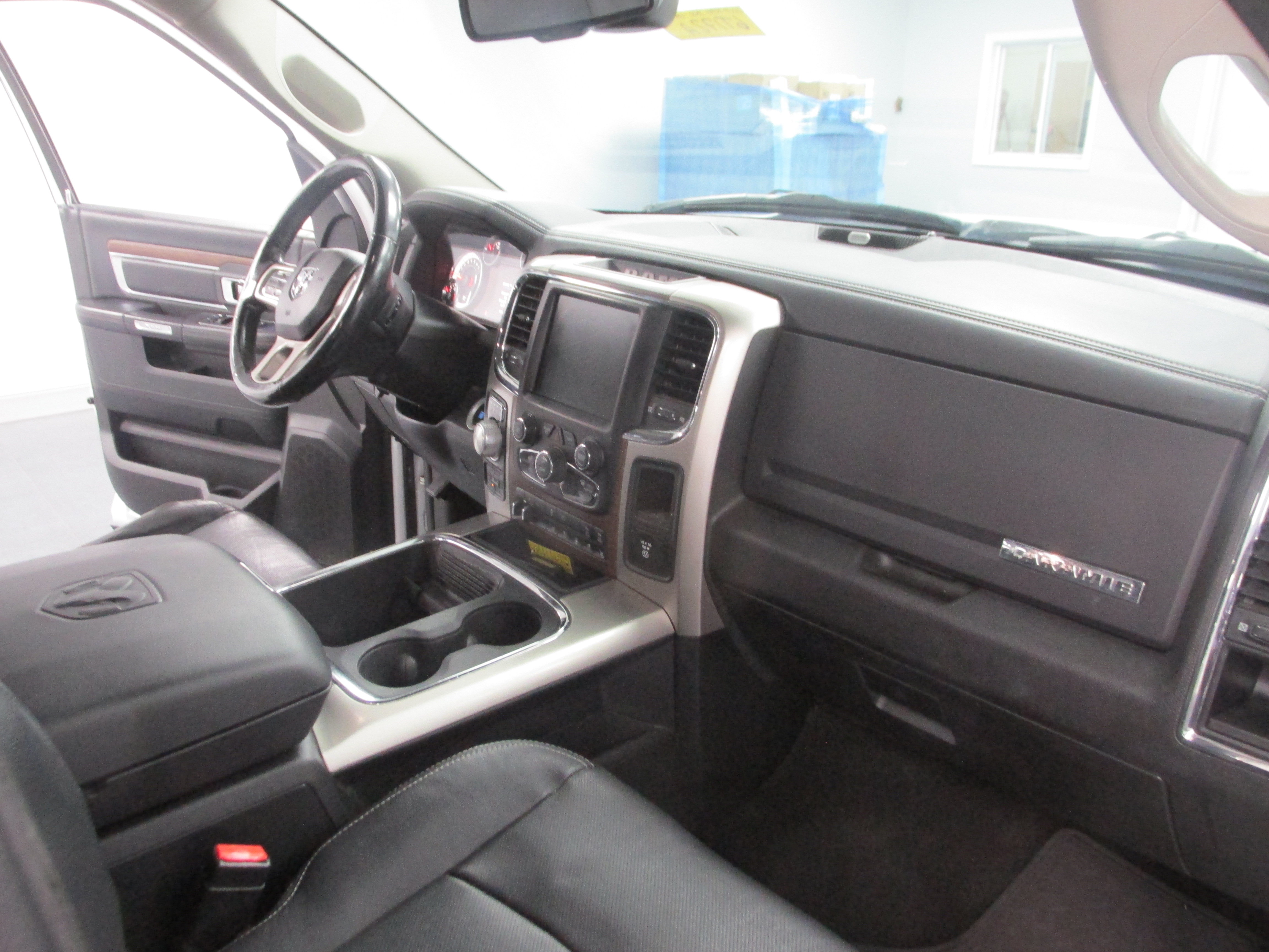 Used 2017 RAM 1500 Laramie w/ Convenience Group AWD/4WD image 22