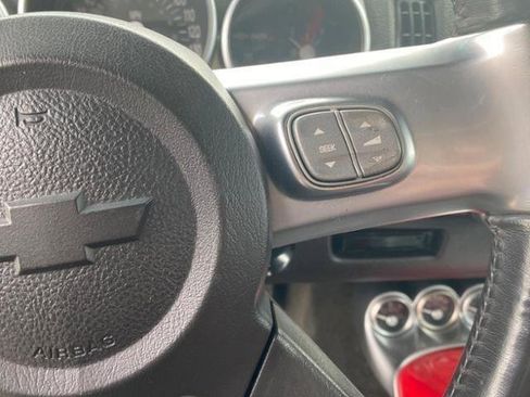 Used 2005 Chevrolet SSR w/ Preferred Equipment Group RWD image 14