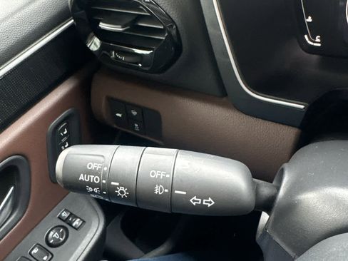 Used 2024 Honda Pilot Elite image 19