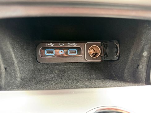 Used 2020 Jeep Grand Cherokee Limited w/ Luxury Group II image 26