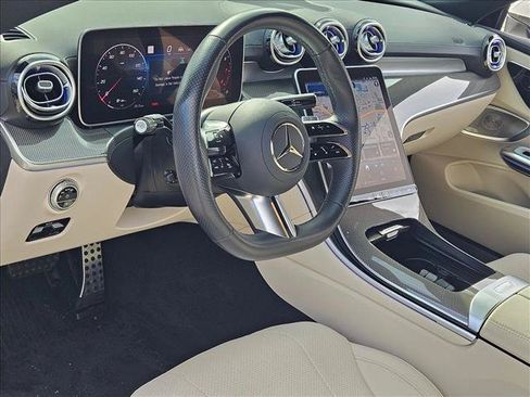 Used 2024 Mercedes-Benz CLE 300 4MATIC Coupe image 9