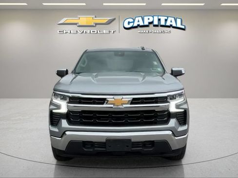 Used 2024 Chevrolet Silverado 1500 LT AWD/4WD image 9