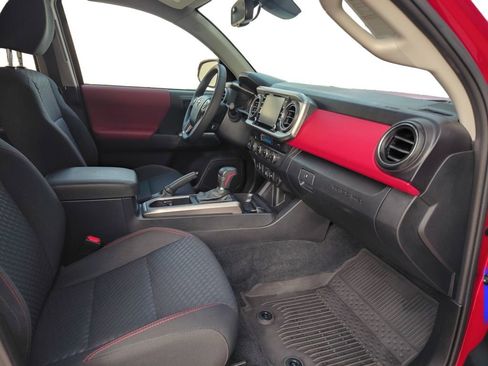 Used 2023 Toyota Tacoma SR5 w/ Technology Package AWD/4WD image 24