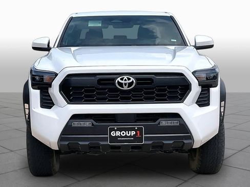Used 2024 Toyota Tacoma TRD Off-Road AWD/4WD image 5