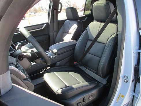 New 2026 GMC Acadia Elevation w/ Elevation Premium Package AWD/4WD image 10