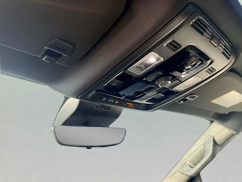 New 2026 Chevrolet Suburban Premier image 27