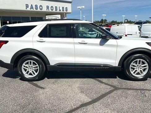 New 2026 Ford Explorer Active w/ Active Comfort Package RWD image 2