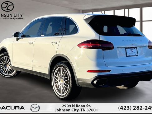 Used 2016 Porsche Cayenne image 13