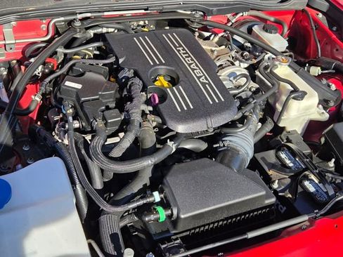 Used 2018 FIAT 124 Spider Abarth image 19