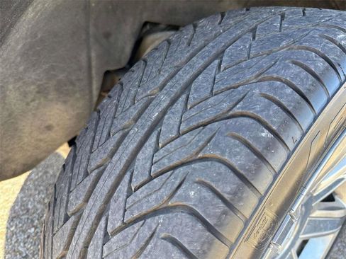 Used 2015 Cadillac Escalade ESV Premium image 9