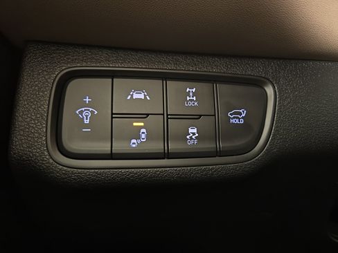 Used 2020 Hyundai Santa Fe Limited image 26