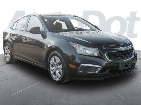 Used 2016 Chevrolet Cruze LS image 4