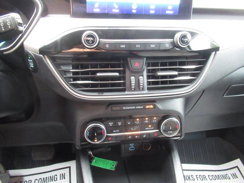 Used 2022 Ford Escape SE w/ Convenience Package AWD/4WD image 22
