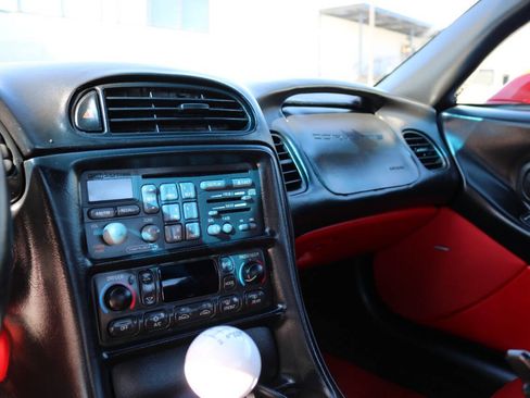 Used 2001 Chevrolet Corvette Z06 w/ Memory Pkg image 70