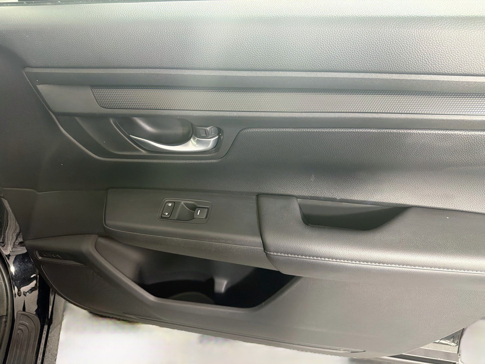 Used 2023 Honda CR-V LX image 29