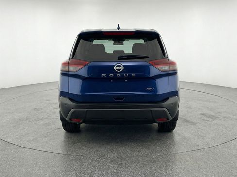 Used 2025 Nissan Rogue SV image 7