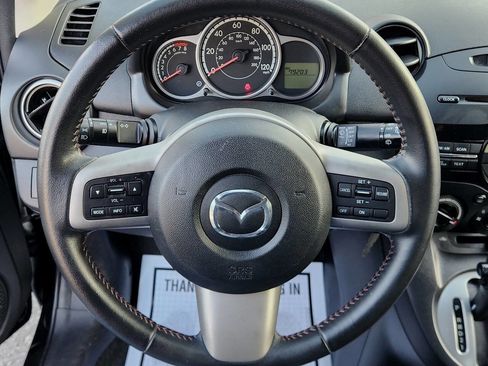 Used 2014 MAZDA MAZDA2 Touring image 7