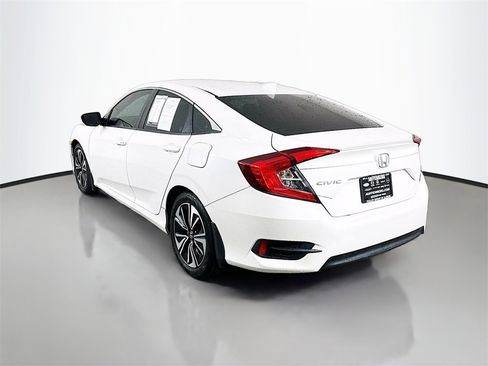 Used 2017 Honda Civic EX-L image 5