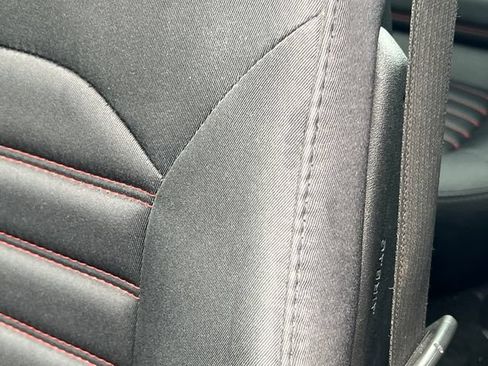 Used 2016 Ford Fusion SE FWD image 13