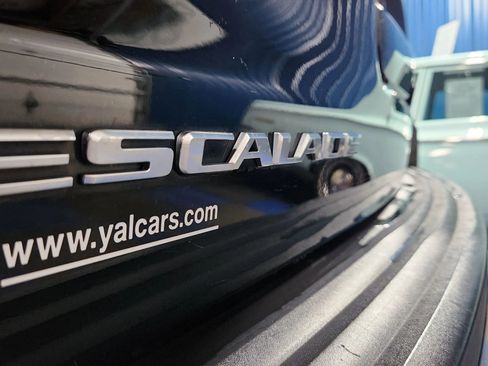 Used 2017 Cadillac Escalade Luxury image 70