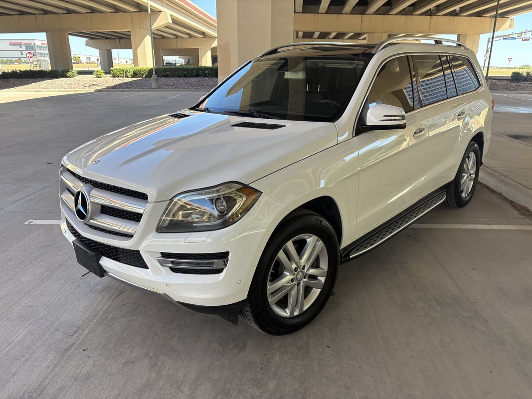 Used 2015 Mercedes-Benz GL 450 4MATIC image 2