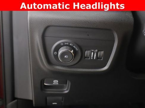 Used 2024 Jeep Grand Cherokee Summit w/ Luxury Tech Group V image 21