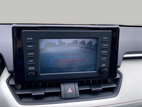 Used 2019 Toyota RAV4 XLE AWD/4WD image 29
