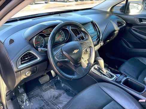 Used 2017 Chevrolet Cruze Premier image 13