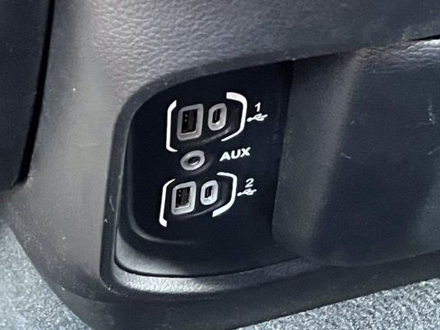 Used 2021 RAM 1500 Big Horn AWD/4WD image 35