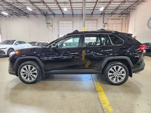 Used 2023 Toyota RAV4 Limited FWD image 7