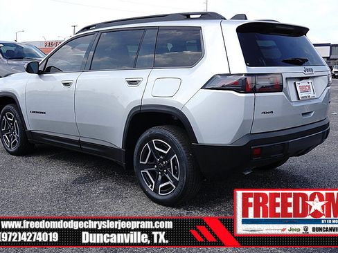 New 2026 Jeep Cherokee Laredo AWD/4WD image 3