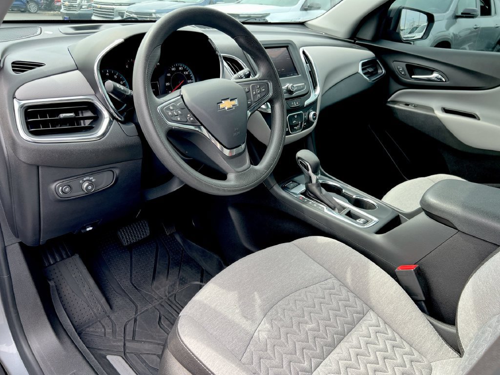 Used 2023 Chevrolet Equinox LS w/ LPO, Floor Liner Package AWD/4WD image 10