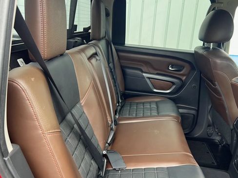 Used 2016 Nissan Titan Platinum Reserve AWD/4WD image 18