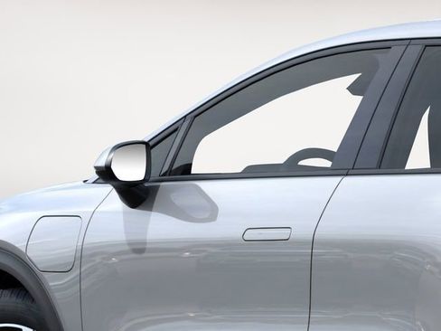 New 2026 Chevrolet Equinox EV LT image 13