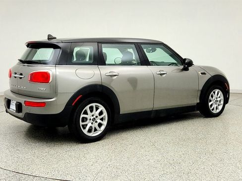 Used 2017 MINI Cooper Clubman FWD image 5