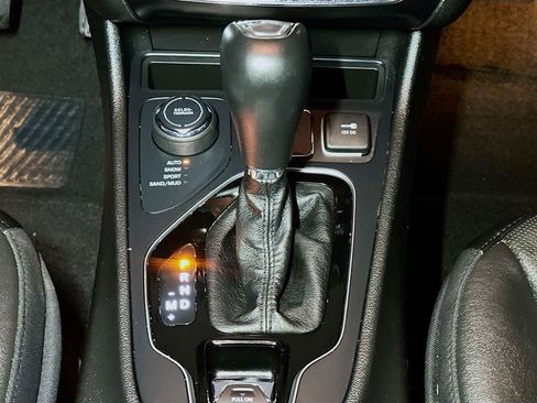 Used 2021 Jeep Cherokee Limited w/ Elite Package image 14