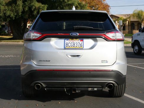 Used 2018 Ford Edge SEL image 5
