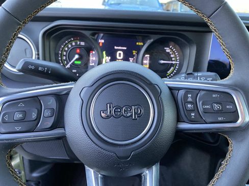 Used 2024 Jeep Wrangler Sahara w/ Technology Group image 20