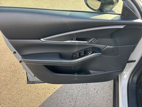 Certified 2025 MAZDA CX-30 AWD 2.5 S w/ Select Sport Pkg image 10