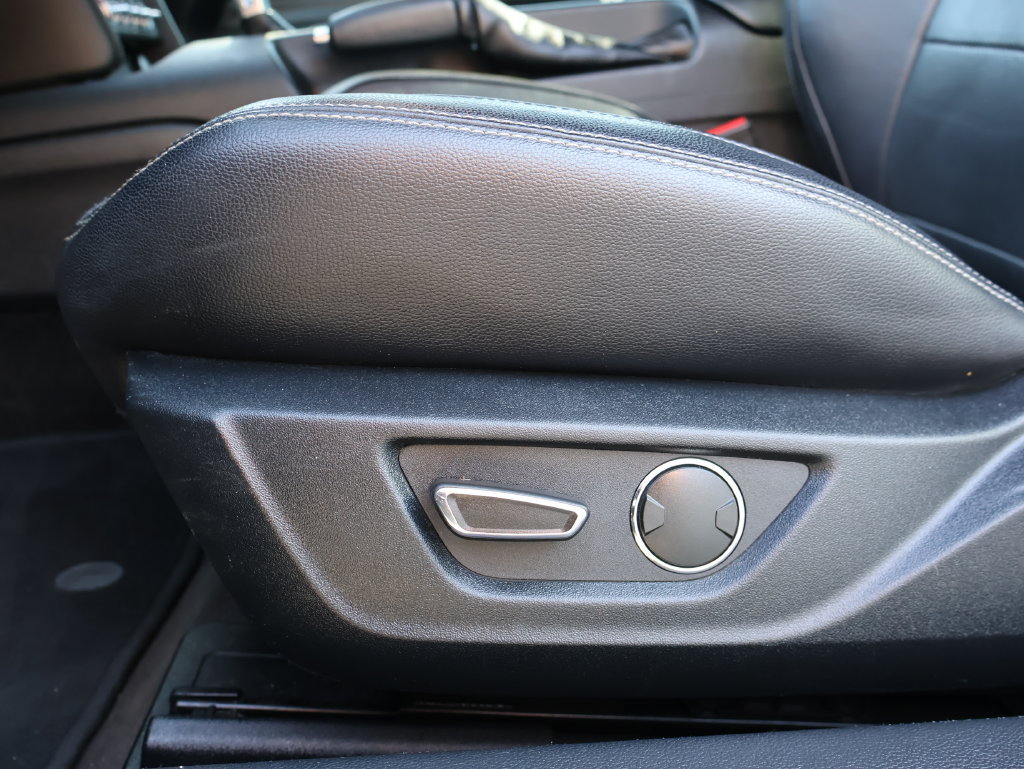 Used 2015 Ford Mustang GT Premium RWD image 17
