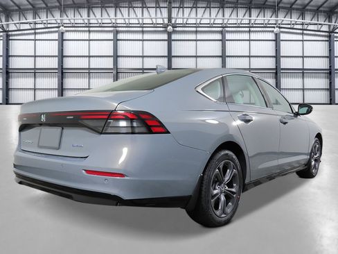 New 2026 Honda Accord EX-L image 5