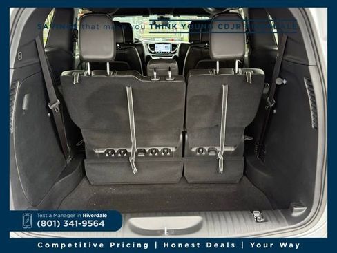 New 2026 Chrysler Pacifica Select w/ S Appearance Package image 25